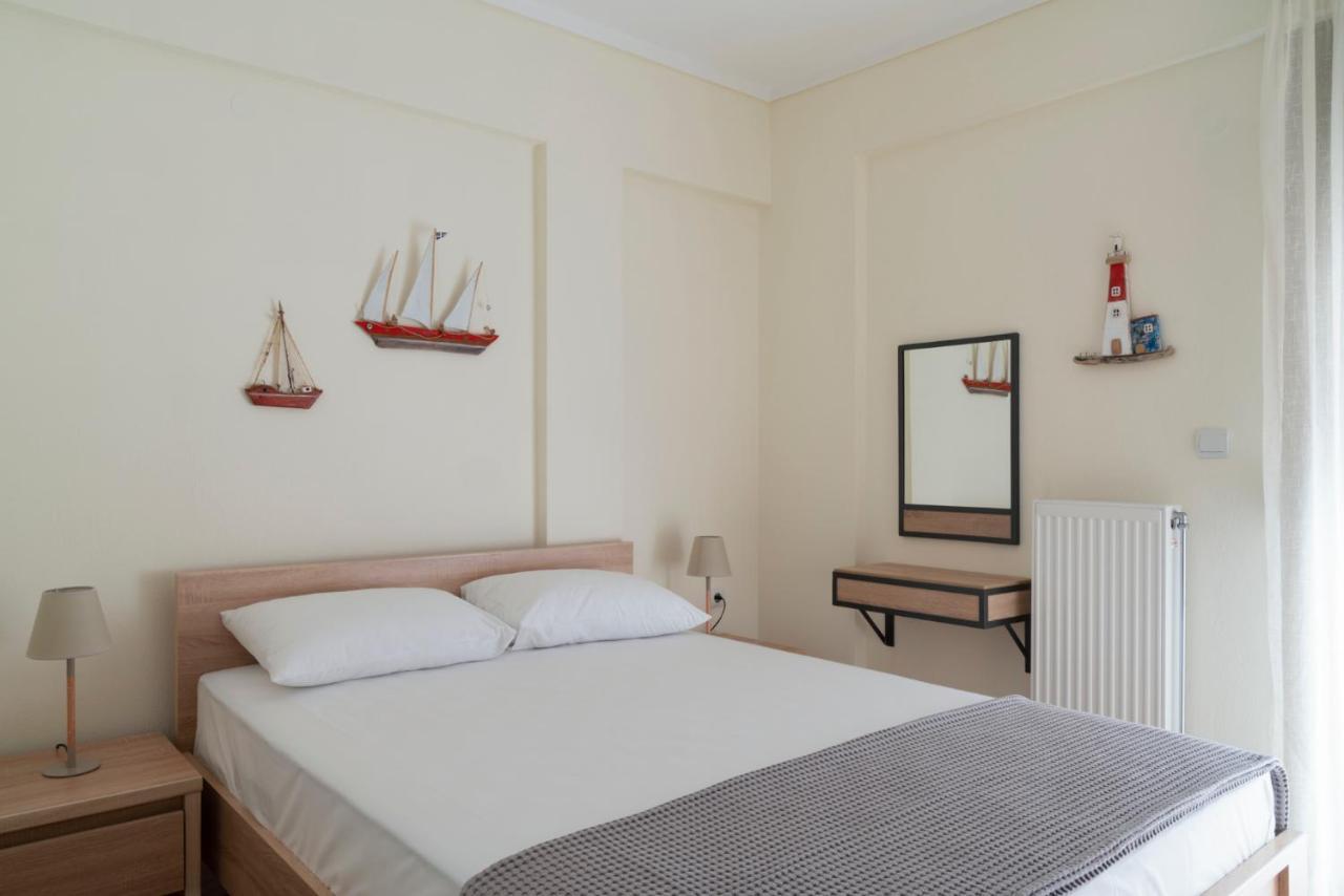 ניאה מודאניה Alexandros Maisonettes & Apartments מראה חיצוני תמונה